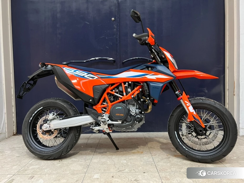 Проданный KTM 690 SMC R 2023 из Японии, фото 2