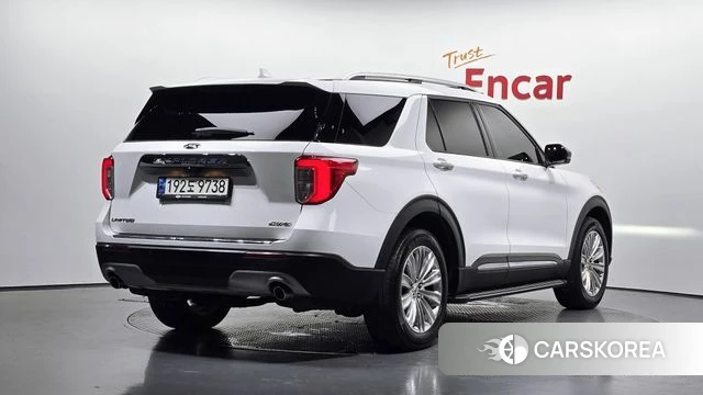 Ford Explorer 6th Generation 2021 Белый из Кореи