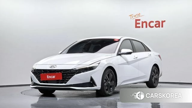 Hyundai Avante Hybrid (CN7) 2023 Белый из Кореи