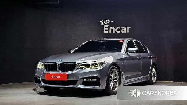 BMW 5 Series (G30) 2018 Серебристо-серый из Кореи