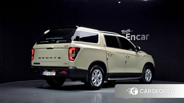 Ssangyong Musso Sports (Q250) 2025 Жемчужный цвет из Кореи