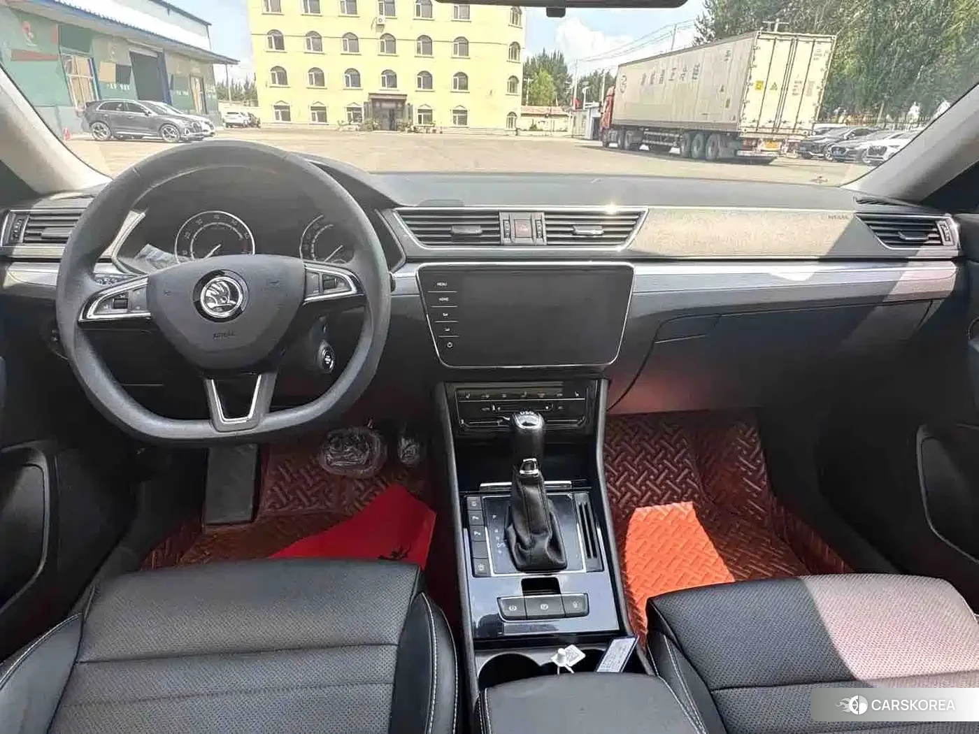 Skoda Superb 2021 Белый из Китая