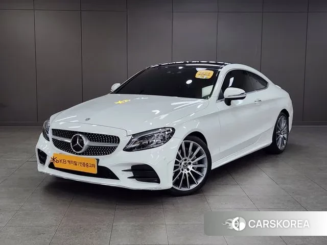 Mercedes-Benz C-Class W205 2023 Белый из Кореи