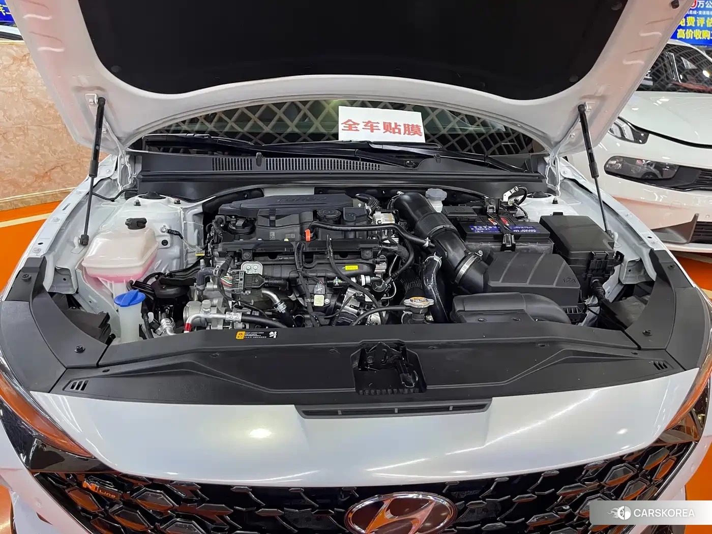 Hyundai Lafesta 2023 Белый из Китая