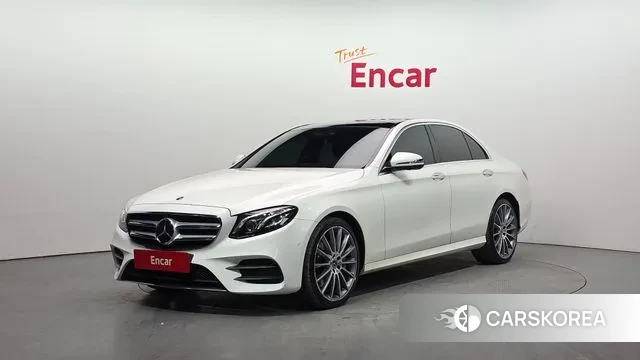 Mercedes-Benz E-Class W213 2019 Белый из Кореи
