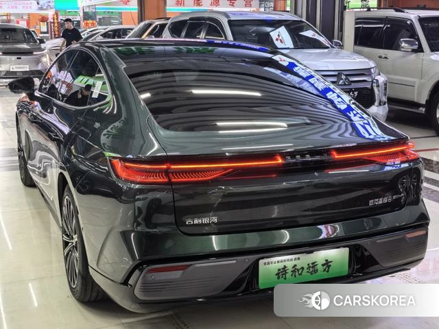 Geely Galaxy Galaxy Sparkle 8 PHEV 2025 Зеленый из Китая