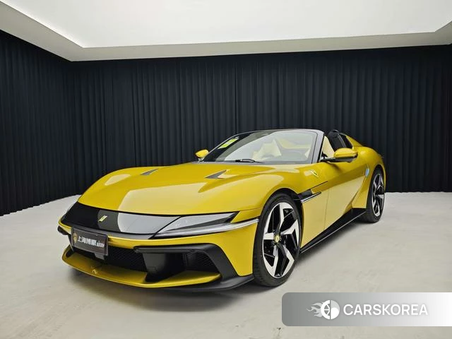 Ferrari 12Cilindri 2026 Желтый из Китая