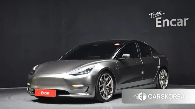 Tesla Model 3 2021 Серебряный из Кореи