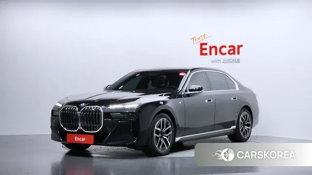 BMW 7 Series (G70) 2023 Черный из Кореи