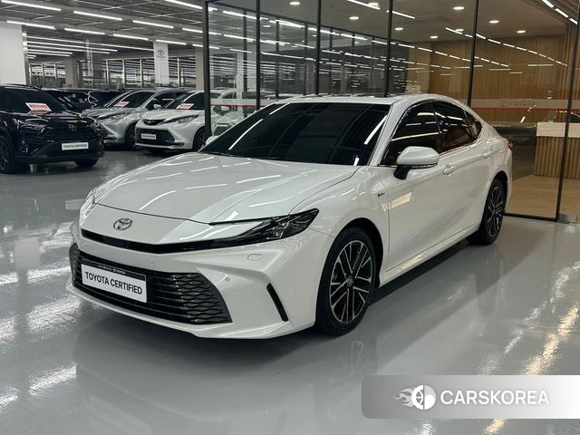 Toyota Camry (XV80) 2025 Белый из Кореи