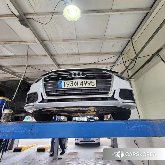 Audi A6 (C8) 2021 Белый из Кореи