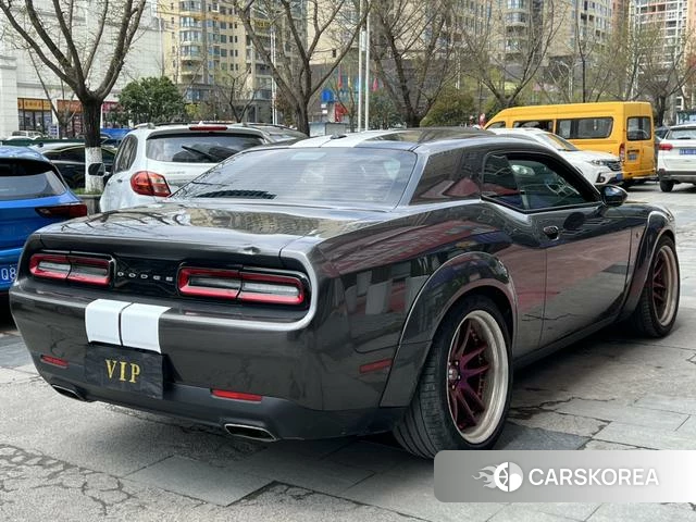 Dodge Challenger 2019 Темно-серый из Китая