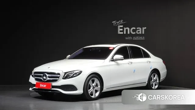 Mercedes-Benz E-Class W213 2018 Белый из Кореи