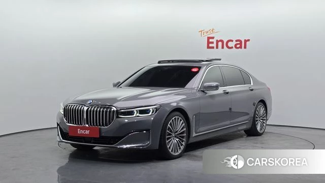 BMW 7 Series (G11) 2021 Серебристо-серый из Кореи