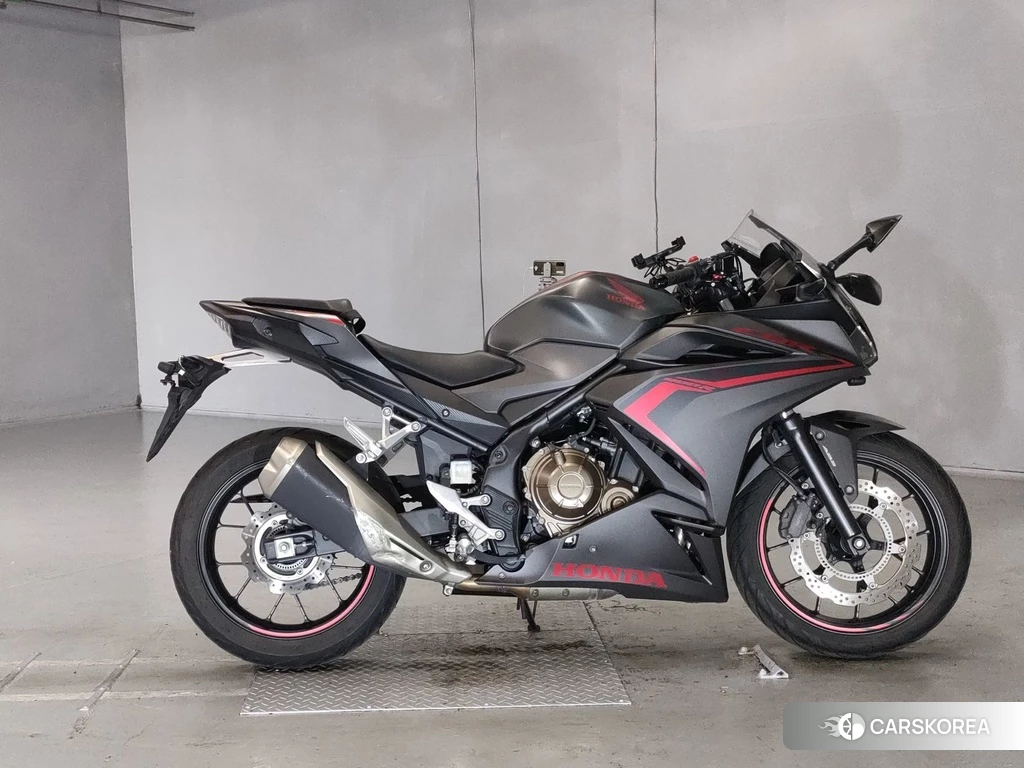Проданный Honda CBR400R 2019 из Японии, фото 2