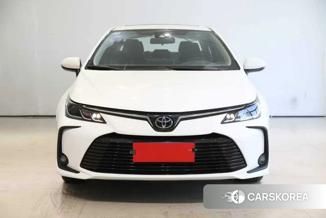 Toyota Corolla 2022 Белый из Китая