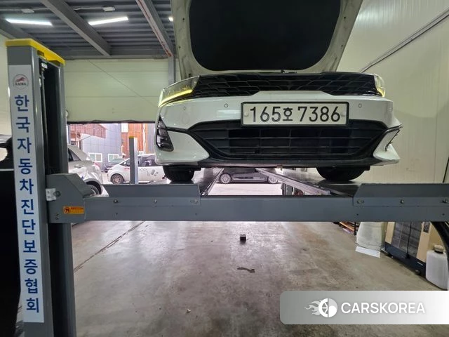 Kia K5 3rd generation 2022 Белый из Кореи