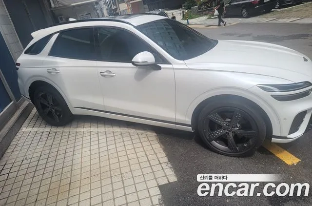 Genesis GV70 2023 Белый из Кореи