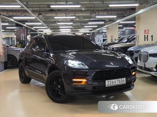 Porsche Macan 2019 Серый из Кореи