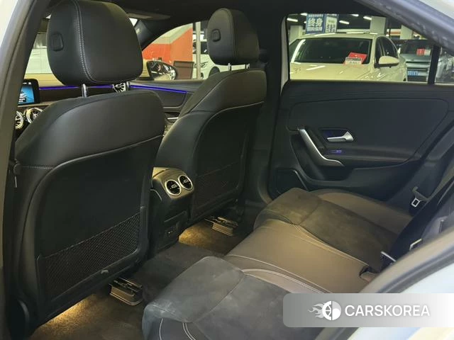 Mercedes-Benz Class A 2021 Белый из Китая