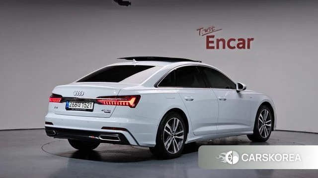 Audi A6 (C8) 2021 Белый из Кореи