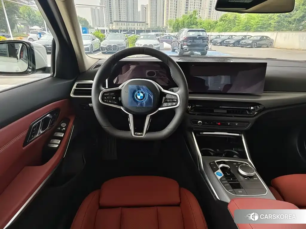 BMW i3 2026 Белый из Китая