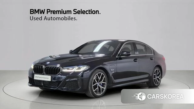 BMW 5 Series (G30) 2023 Черный из Кореи