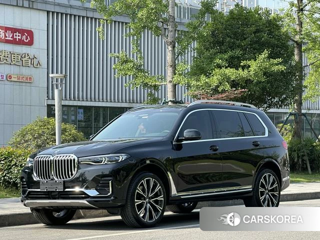 BMW X7 2021 Черный из Китая