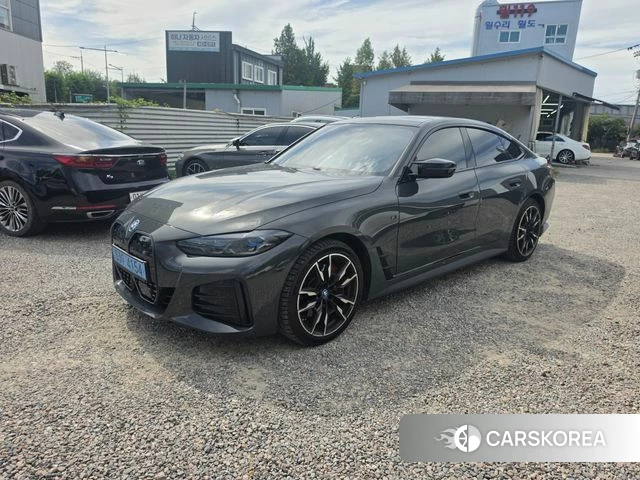 BMW i4 2023 Цвет тростника из Кореи