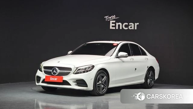 Mercedes-Benz C-Class W205 2019 Белый из Кореи
