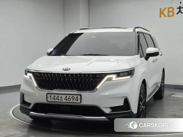 Kia Carnival 4th generation 2021 Белый из Кореи