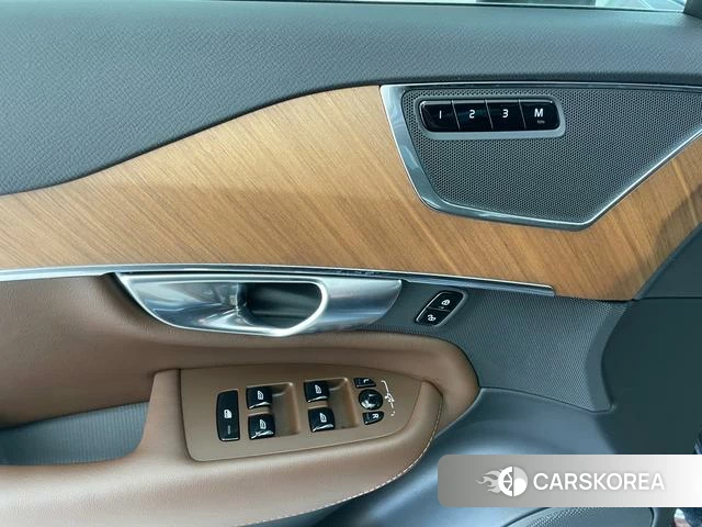 Volvo XC90 2024 Черный из Китая