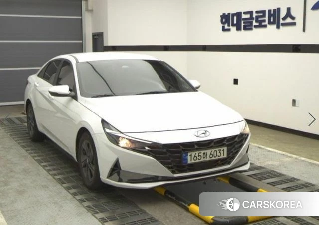 Hyundai Avante Hybrid (CN7) 2021 Белый из Кореи