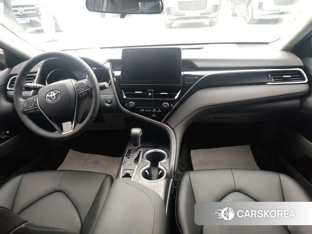 Toyota Camry 2021 Белый из Китая