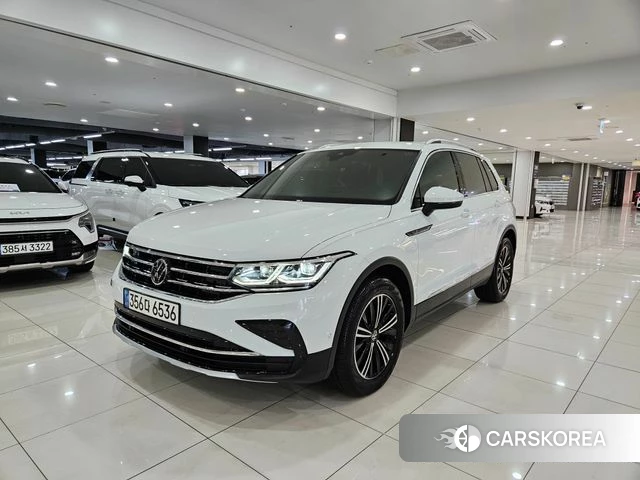 Volkswagen Tiguan second Generation 2023 Белый из Кореи