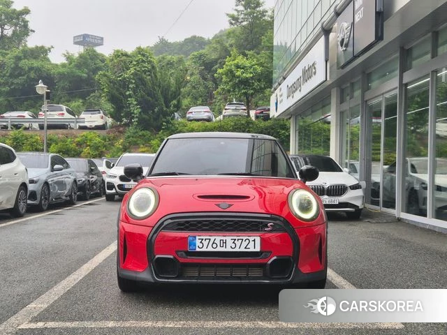 Mini Cooper S 2022 Черный из Кореи