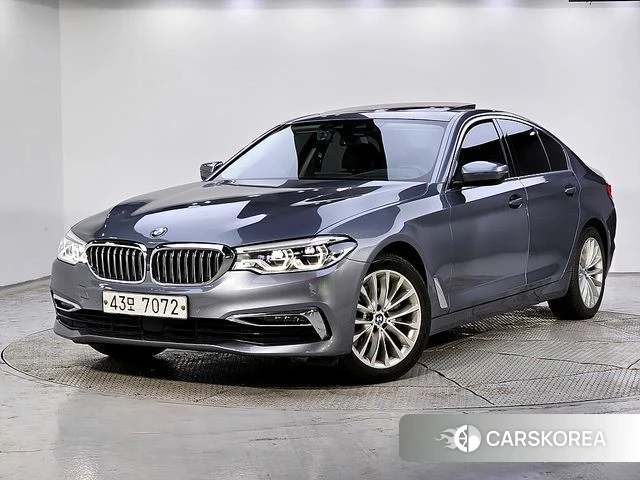 BMW 5 Series (G30) 2019 Серый из Кореи