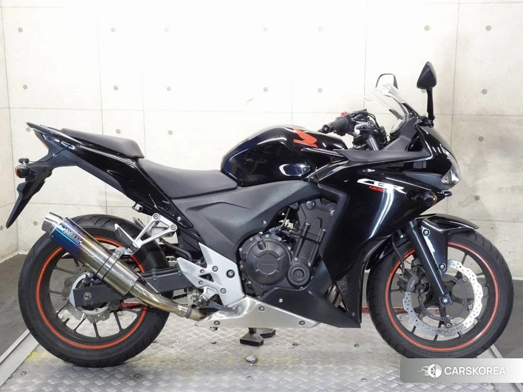 Проданный Honda CBR400R ABS 2014 из Японии