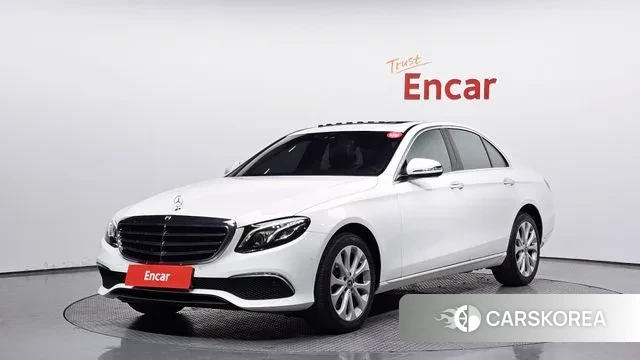 Mercedes-Benz E-Class W213 2020 Белый из Кореи