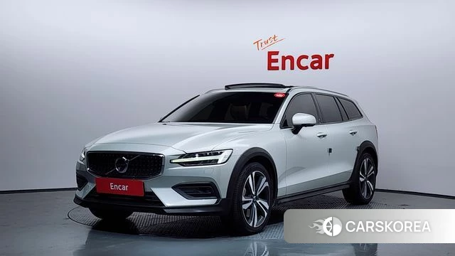 Volvo V60 Cross-Country 2nd Generation id 3795501 из Кореи