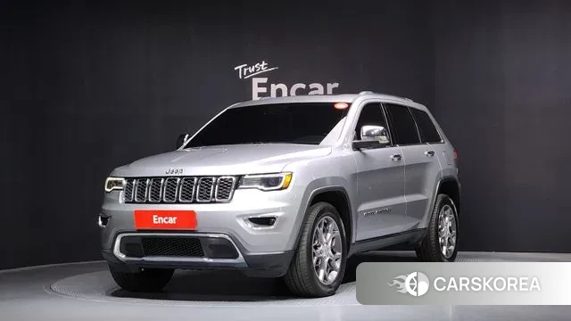 Jeep Grand Cherokee 2021 Серебряный из Кореи