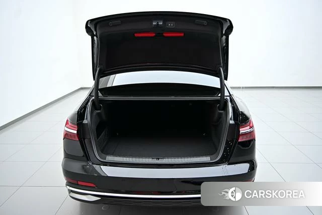 Audi A6L 2024 Черный из Китая