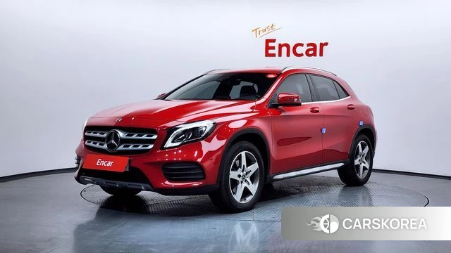 Mercedes-Benz GLA-Class X156 2019 Красный из Кореи