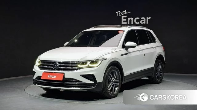 Volkswagen Tiguan second Generation 2022 Белый из Кореи
