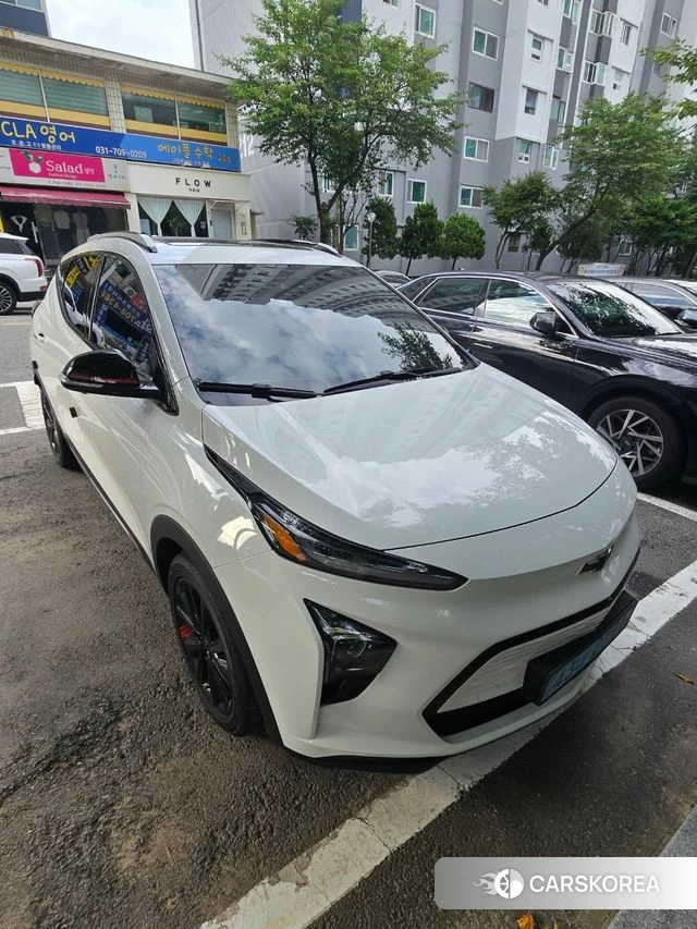 Chevrolet (GM Daewoo) Bolt EUV 2023 Белый из Кореи