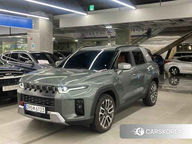 Ssangyong Torres 2023 Темно-зеленый из Кореи
