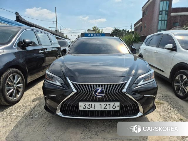 Lexus ES300h 7th generation 2019 Черный из Кореи