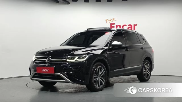 Volkswagen Tiguan Allspace 2023 Черный из Кореи