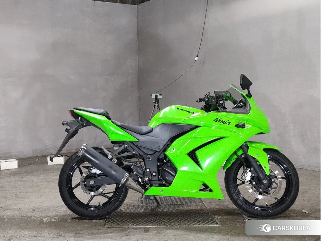 Проданный Kawasaki NINJA 250R id 4161626 из Японии