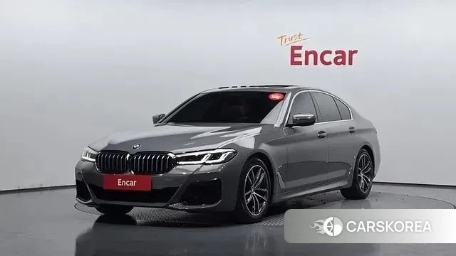 BMW 5 Series (G30) 2020 Серебристо-серый из Кореи